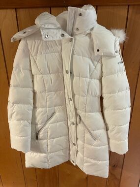 Laundry By Shelli Segal Cream Quilted Puffer Coat with Hood